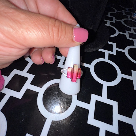 Decide on a Reason- Bomb Party ring - Picture 2 of 4